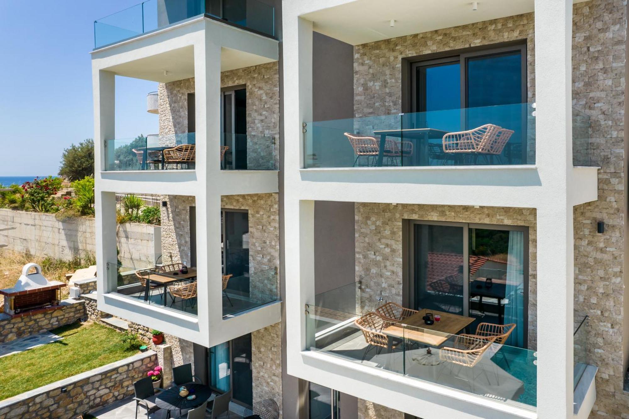 Aigli Skala Maries Deluxe Apartment